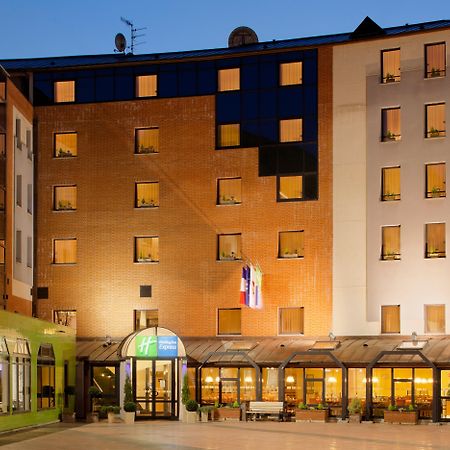 Holiday Inn Express Arras, An Ihg Hotel Kültér fotó