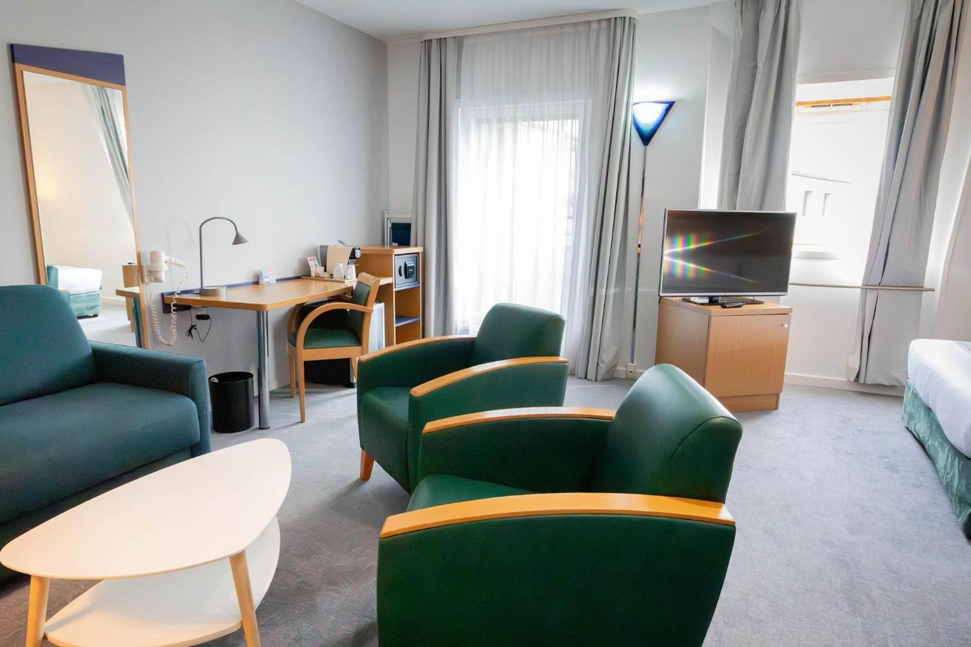 Holiday Inn Express Arras By Ihg Kültér fotó