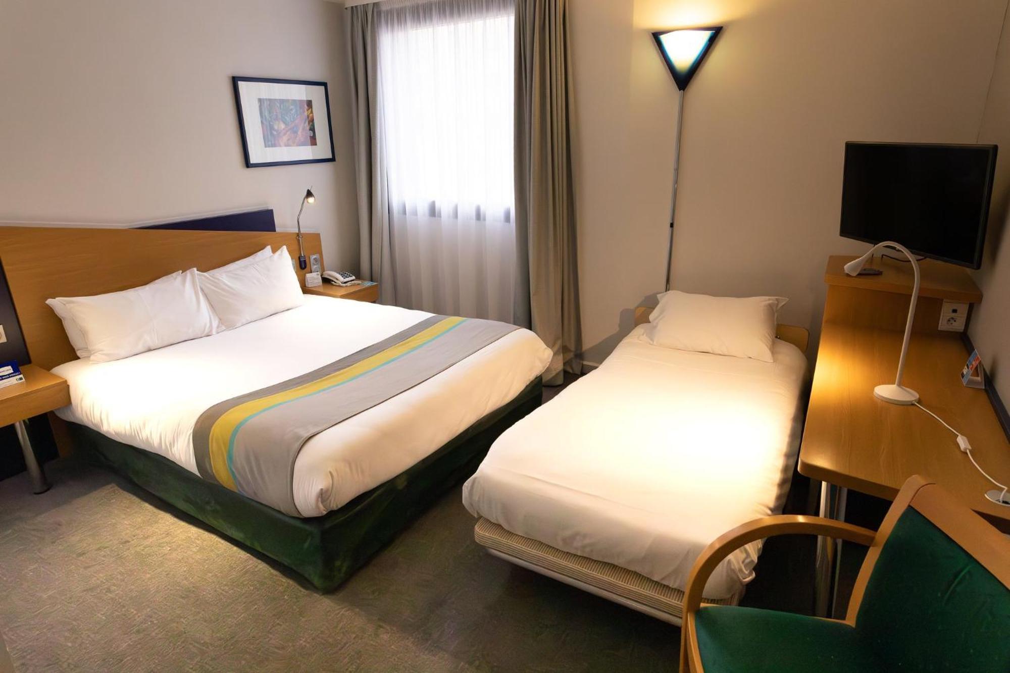 Holiday Inn Express Arras By Ihg Kültér fotó